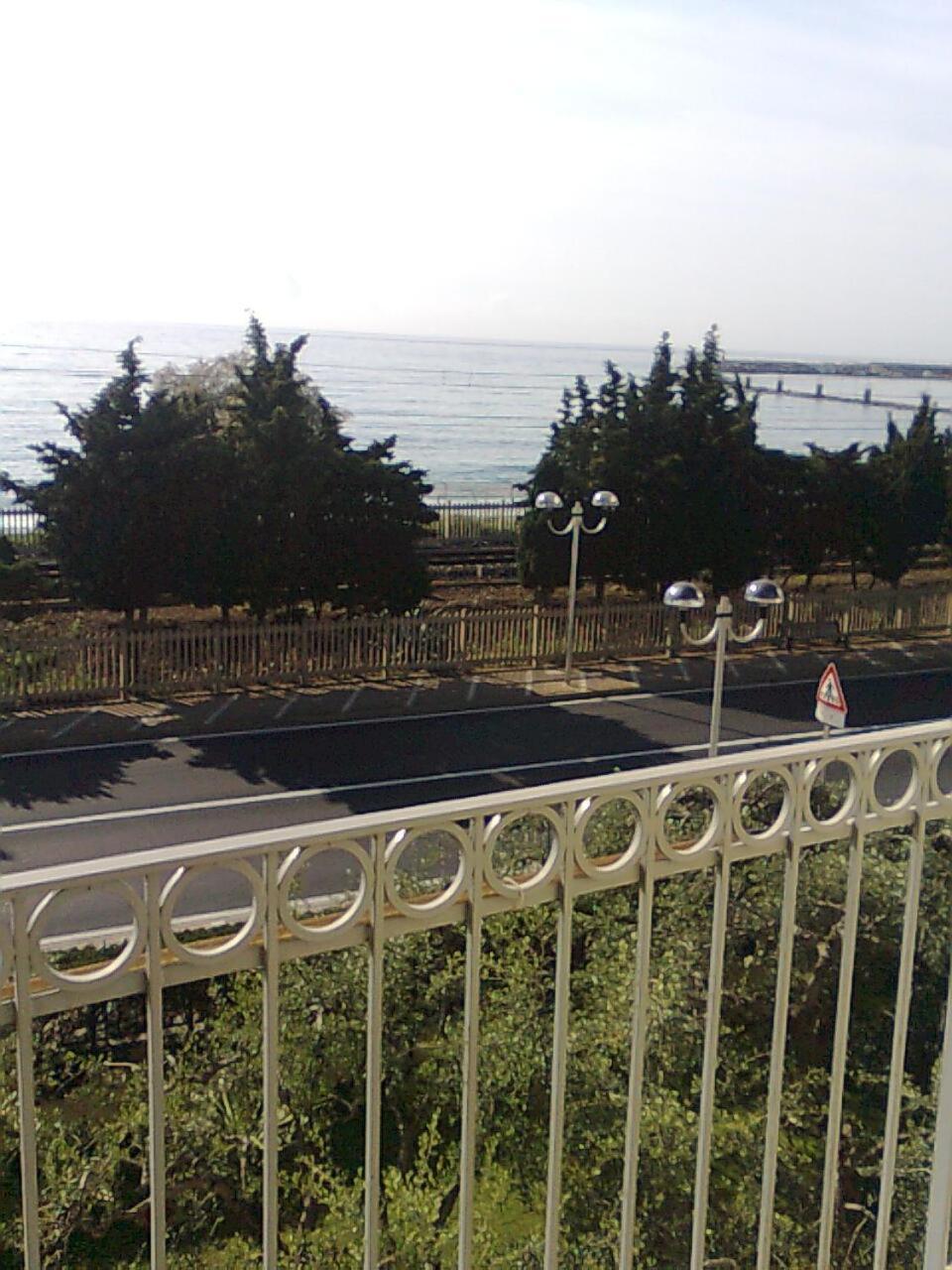 Residence Villa Carmen Fronte Mare A 50 Mt ปิเอตราลิกูเร ภายนอก รูปภาพ