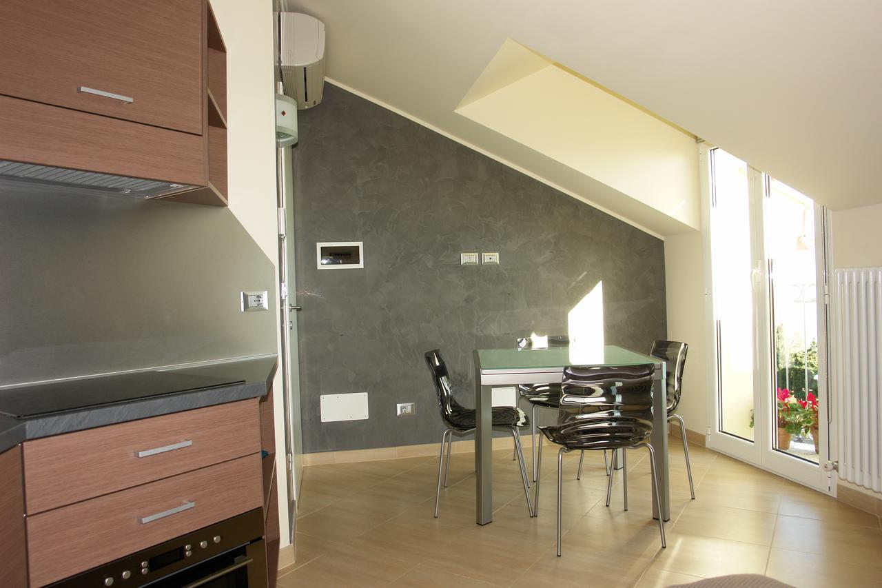 Residence Villa Carmen Fronte Mare A 50 Mt ปิเอตราลิกูเร ภายนอก รูปภาพ